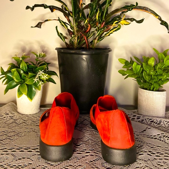 Trader Bay | Red Slip On Sandal Shoes - Picture 2 of 4